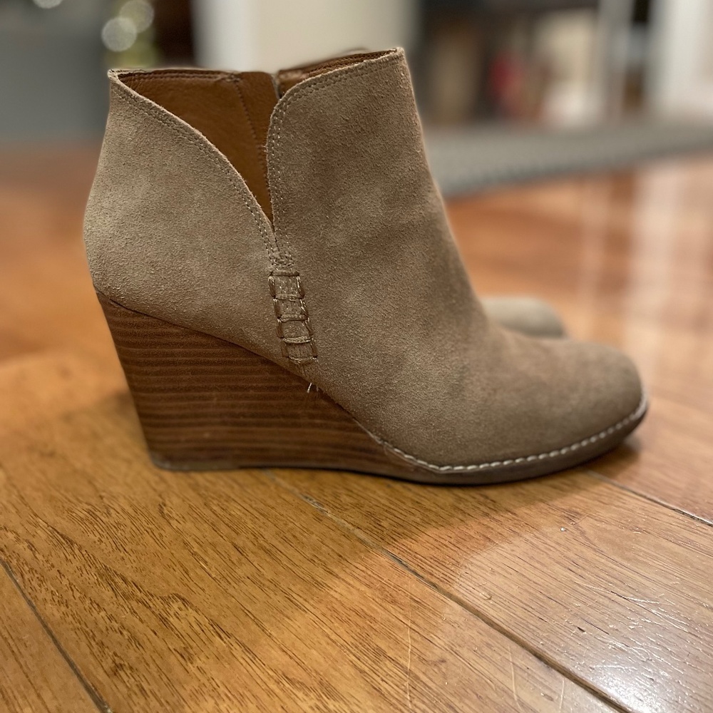 Lucky brand bootie